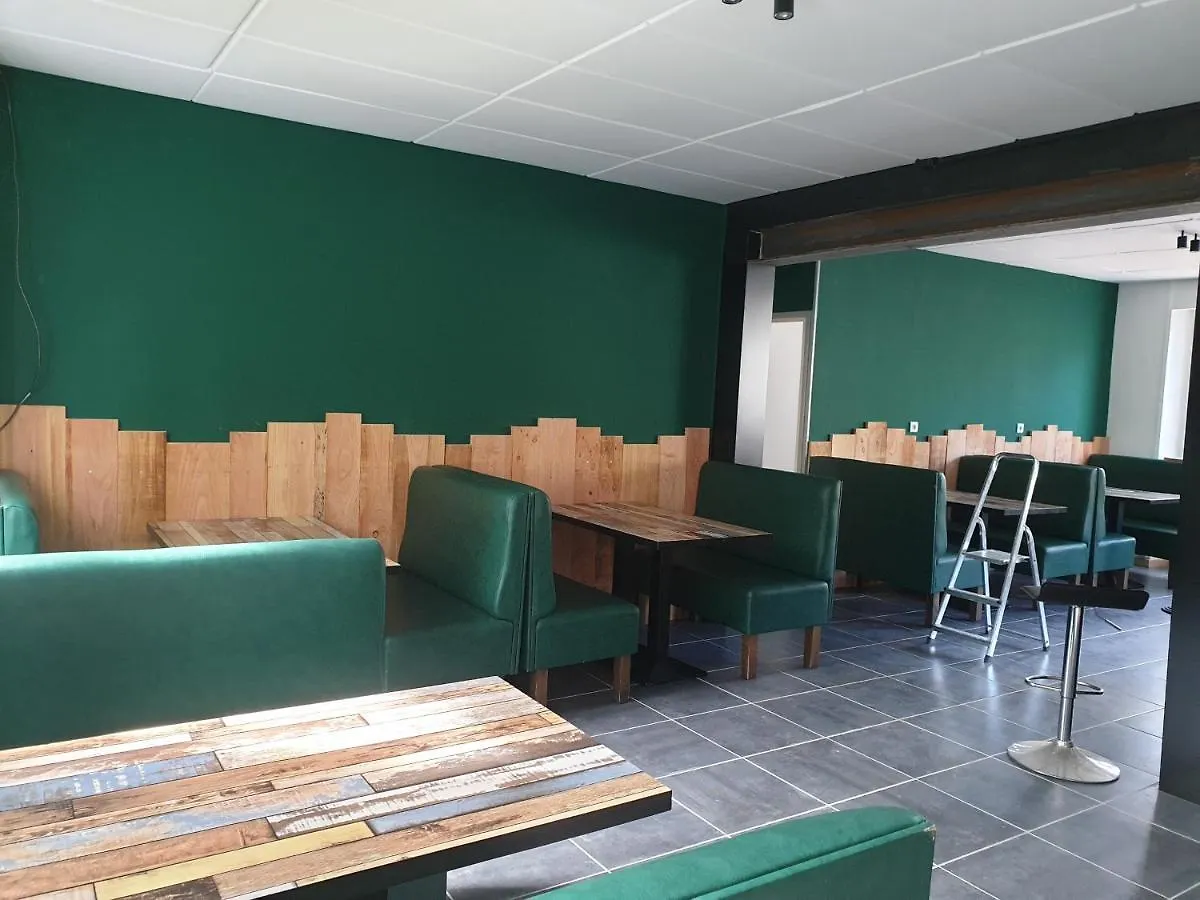 Sas Road Runner Cafe Bed & Breakfast Egliseneuve-d'Entraigues